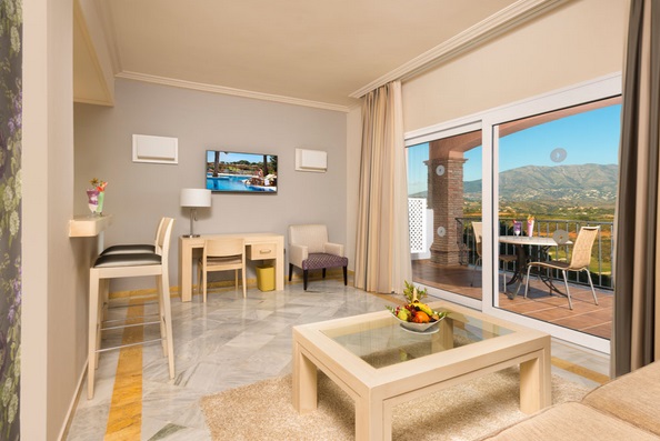La CALA Junior Living & Terrace