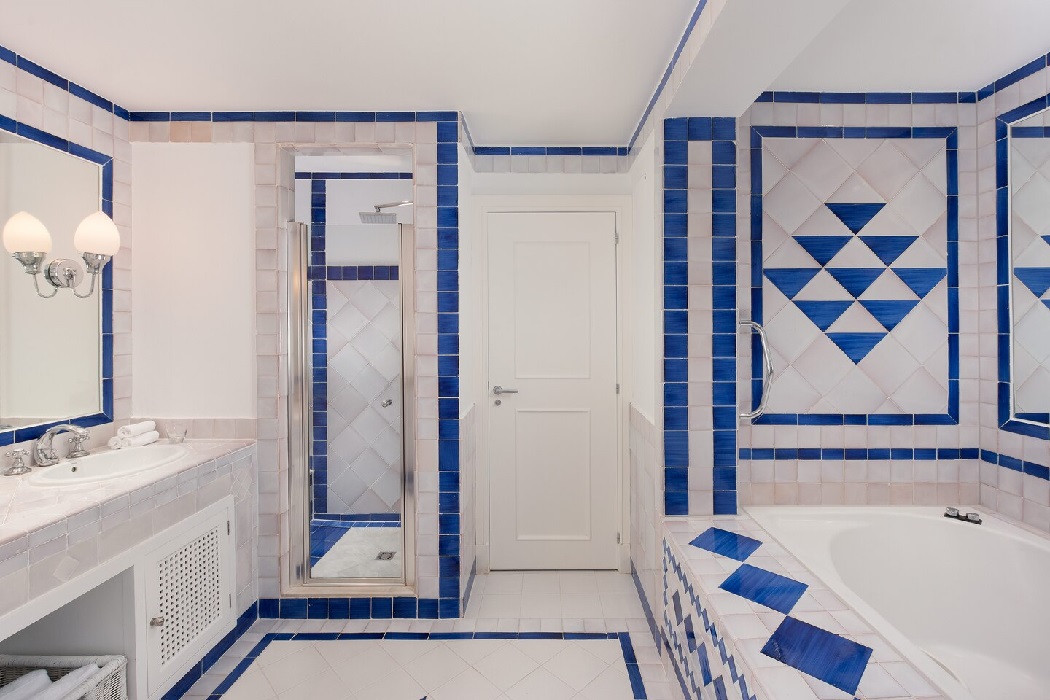Westin La Quinta Marbella Executive Suite Bathroom